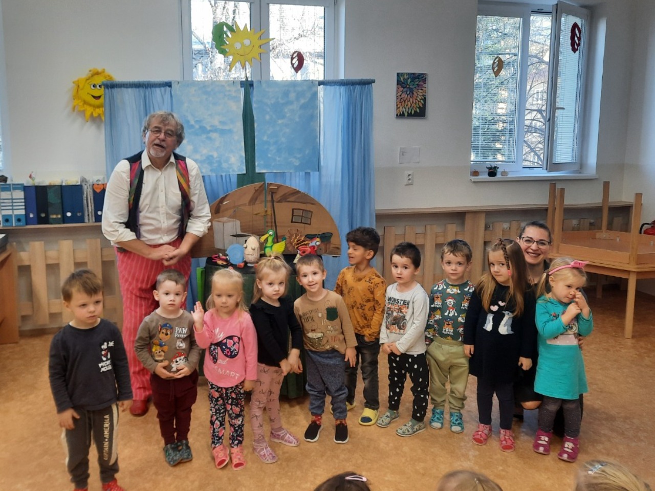 Divadielko "Ako išlo vajce na vandrovku"