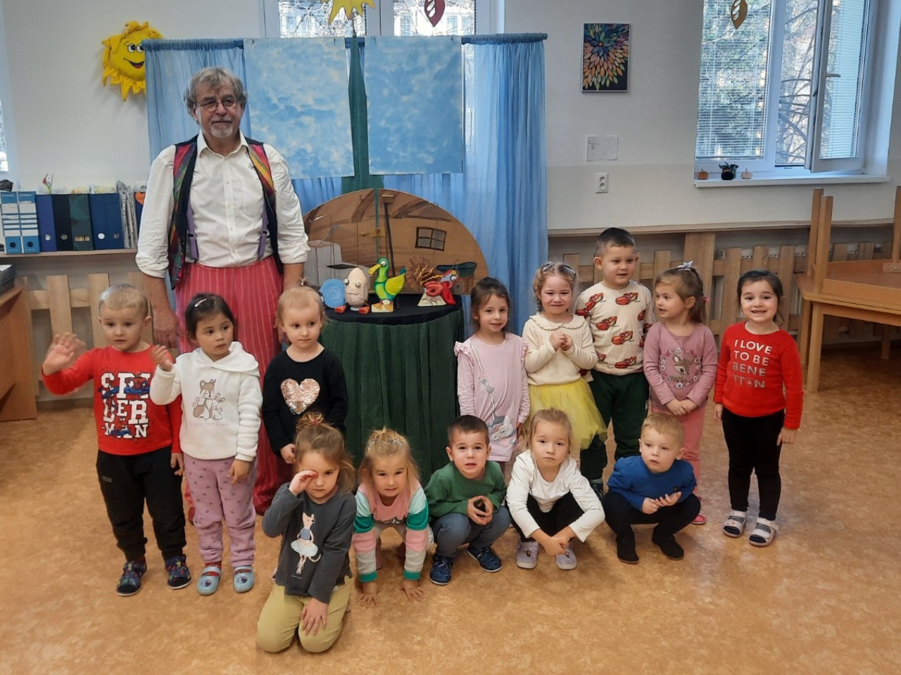 Divadielko "Ako išlo vajce na vandrovku"