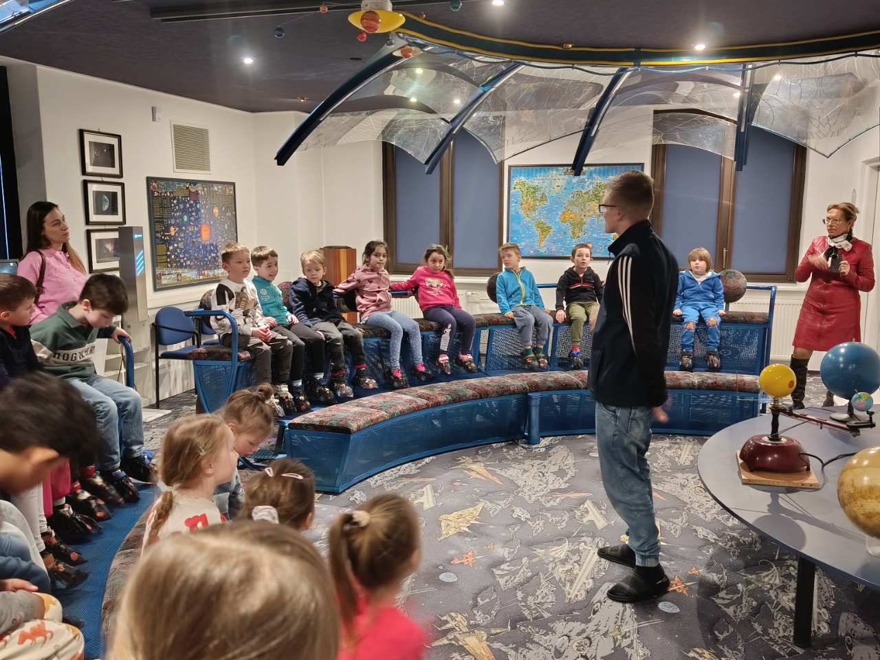 Exkurzia s predškolákmi v Krajskej hvezdárni a planetáriu v Žiari nad Hronom