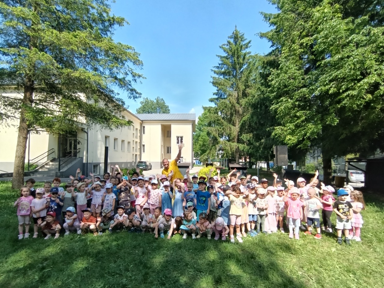MDD s Ujom Ľubom
